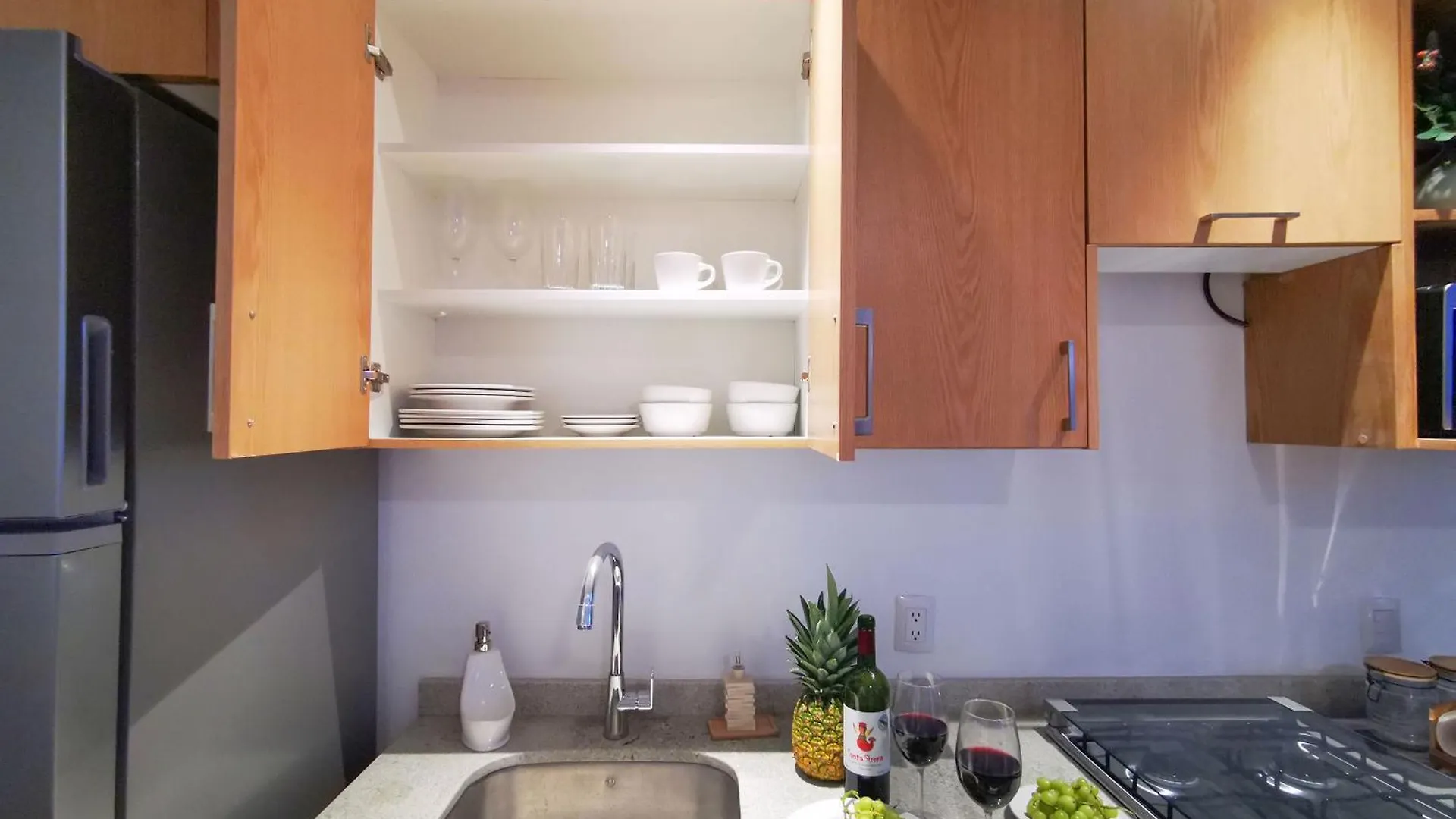 Apartments 6 Blocks To Beach, Roof Terrace With Spa Tub & Bbq プエルトバラータ